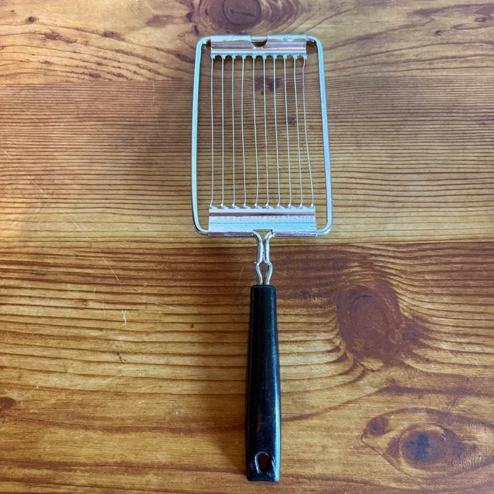 Ekco Products USA Tomato Egg Slicer Vintage Kitchen Gadget‎